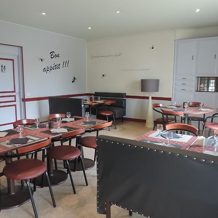 Hotel Restaurant Le Chalet Guéméné-Penfao エクステリア 写真